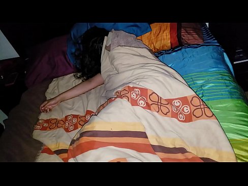 ❤️ Stepson jgħajjar lill-mara żagħżugħa tiegħu waqt li torqod. ❤ Vidjow tas-sess f'mt.pornplaybb.ru ❌️❤